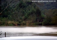 /album/enchente-/sem-titulo-3-jpg1/